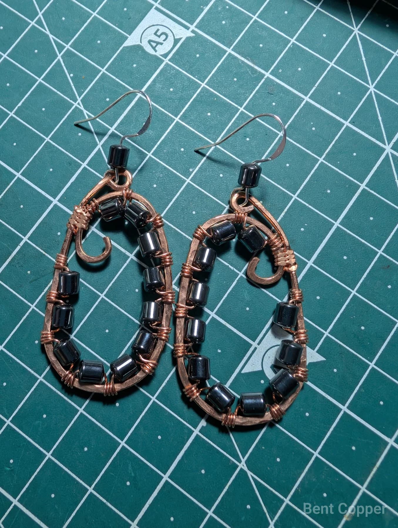 Hematite Halo ,  handmade copper wire wrapped labradorite jewellery, view 3